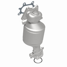Load image into Gallery viewer, MagnaFlow Direct Fit Catalytic Converter 04-07 Saturn VUE 3.5L Rear