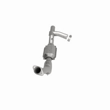 Load image into Gallery viewer, MagnaFlow Direct Fit Catalytic Converter 99-00 Ford Trucks 5.4L