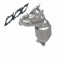 Load image into Gallery viewer, MagnaFlow Direct Fit Catalytic Converter 13-14 Santa Fe 3.3L Manifold