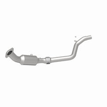 Load image into Gallery viewer, MagnaFlow Direct Fit Catalytic Converter 05-07 Chrysler 300 2.7/3.5L D/S