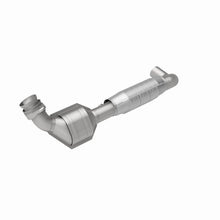 Load image into Gallery viewer, MagnaFlow Direct Fit Catalytic Converter 04-05 Ford F-150 5.4L D/S 2WD (Excl 04 Heritage Edition)