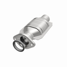 Load image into Gallery viewer, MagnaFlow Direct Fit Catalytic Converter 01-03 Highlander underbody