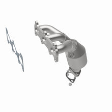 Load image into Gallery viewer, MagnaFlow Direct Fit Catalytic Converter 02-06 Hyundai Sonata 2.7L