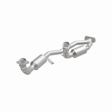 Load image into Gallery viewer, MagnaFlow Direct Fit Catalytic Converter 99-00 Windstar 3.0L V6