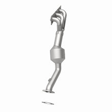 Load image into Gallery viewer, MagnaFlow Direct Fit Catalytic Converter BMW 5 06-07 Front OEM