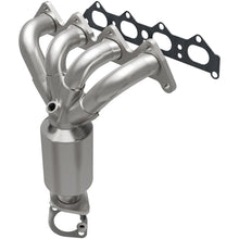 Load image into Gallery viewer, MagnaFlow Direct Fit Catalytic Converter 05-08 Kia Sportage 2.0L