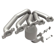 Load image into Gallery viewer, MagnaFlow Direct Fit Catalytic Converter 09-10 Hummer H3/H3T 3.7L Manifold (49 State)