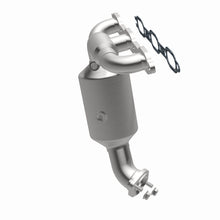 Load image into Gallery viewer, MagnaFlow DF Catalytic Converter Federal Frt SS 2007 Chrysler Pacifica Base/Limited/Touring 4.0L/241