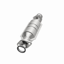Load image into Gallery viewer, MagnaFlow Direct Fit Catalytic Converter 1998 Honda Odyssey 2.3L