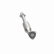 Load image into Gallery viewer, MagnaFlow Direct Fit Catalytic Converter OEM 2003-2004 Toyota Tundra Underbody - 28.75in Length