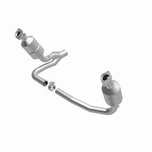Load image into Gallery viewer, MagnaFlow Direct Fit Catalytic Converter 04 Dakota 3.7/4.7 2WD OEM