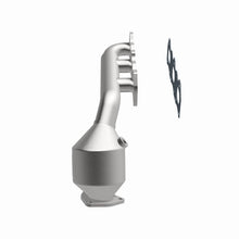 Load image into Gallery viewer, MagnaFlow Direct Fit Catalytic Converter 00 Suzuki Grand Vitara 2.5L