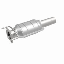Load image into Gallery viewer, MagnaFlow Direct Fit Catalytic Converter Gm