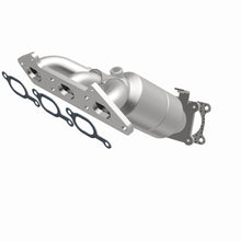 Load image into Gallery viewer, MagnaFlow Direct Fit Catalytic Converter 02 Volvo S80 2.9L