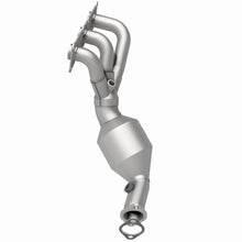 Load image into Gallery viewer, MagnaFlow Direct Fit Catalytic Converter BMW 5 06-07 Rear OEM