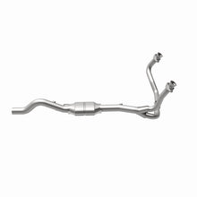 Load image into Gallery viewer, MagnaFlow Direct Fit Catalytic Converter 00-03 Durango 4WD OEM