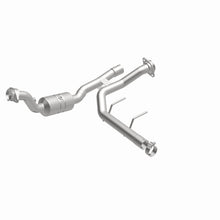 Load image into Gallery viewer, MagnaFlow Direct Fit Catalytic Converter 2017 F-150 3.5 OEM Underbody