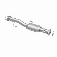 Load image into Gallery viewer, MagnaFlow Direct Fit Catalytic Conv 1999-02 Toyota 4Runner 3.4L Rear *Not for Sale in California*