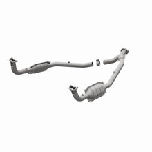 Load image into Gallery viewer, MagnaFlow DF Cat. Conv 97 Land Rover Defender 90 4.0L Y-Pipe Assy / 96-99 Discovery 4.0L Y-Pipe Assy