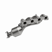 Load image into Gallery viewer, MagnaFlow Direct Fit Catalytic Converter 98-99 Nissan Frontier 2.4L