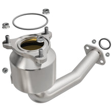 Load image into Gallery viewer, MagnaFlow Direct Fit Catalytic Converter 02-03 Suzuki Aerio