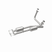 Load image into Gallery viewer, MagnaFlow Direct Fit Catalytic Converter California Grade 96-00 GM Tahoe/Yukon/Escalade 5.7L