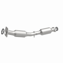 Load image into Gallery viewer, MagnaFlow Direct Fit Catalytic Converter OEM 2013-2017 Nissan Sentra Underbody