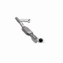 Load image into Gallery viewer, MagnaFlow Direct Fit Catalytic Converter 99-00 Ford Trucks 5.4L