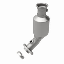 Load image into Gallery viewer, MagnaFlow DF Cat Conv 99-05 Subaru Forester/96-97 &amp; 99-05 Impreza/01-03 Legacy/00-05 Outback Frt/Rr