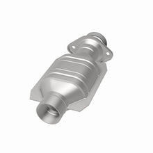 Load image into Gallery viewer, MagnaFlow Direct Fit Catalytic Converter 01-03 Highlander underbody