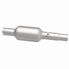 Load image into Gallery viewer, MagnaFlow Direct Fit Catalytic Converter 96-98 Jeep Grand Cherokee Underbody