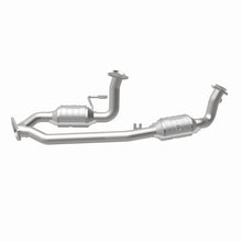 Load image into Gallery viewer, MagnaFlow Direct Fit Catalytic Converter 01-03 Windstar 3.8 OEM