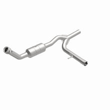 Load image into Gallery viewer, MagnaFlow Direct Fit Catalytic Converter F-150 04-06 8 4.6L OEM