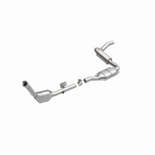 Load image into Gallery viewer, MagnaFlow Direct Fit Catalytic Converter 2003 Mercedes ML320 3.2L