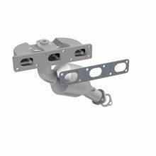 Load image into Gallery viewer, MagnaFlow Direct Fit Catalytic Converter 99-00 BMW Z3 L6 2.8L Rear Manifold