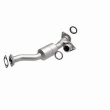 Load image into Gallery viewer, MagnaFlow Direct Fit Catalytic Converter 01-03 Montero 3L Passenger Side Front OEM