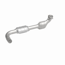 Load image into Gallery viewer, MagnaFlow Direct Fit Catalytic Converter 00-04 Ford E150 4.6L Driver Side