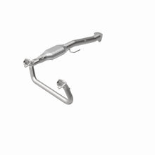 Load image into Gallery viewer, MagnaFlow Direct Fit Catalytic Converter Astro-Safari Van 96-99