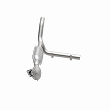 Load image into Gallery viewer, MagnaFlow Direct Fit Catalytic Converter 97-98 Ford F-150 Pickup 4.2L P/S 4WD