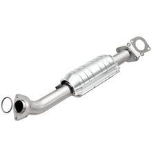 Load image into Gallery viewer, MagnaFlow Direct Fit Catalytic Converter 98-00 Niss Pathfinder 3.3L