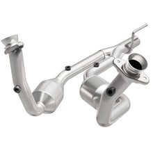 Load image into Gallery viewer, MagnaFlow Direct Fit Catalytic Converter 04 Jeep Grand Cherokee 4.7L