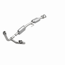 Load image into Gallery viewer, MagnaFlow Direct Fit Catalytic Converter 86-97 Ford Aerostar 3.0L