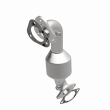 Load image into Gallery viewer, MagnaFlow Direct Fit Catalytic Converter 10-17 Ford Taurus/10-16 Lincoln MKT V6-3.5L