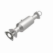 Load image into Gallery viewer, MagnaFlow Direct Fit Catalytic Converter OEM 2001-2002 Acura MDX/2003-2004 Honda Pilot Underbody