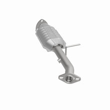 Load image into Gallery viewer, MagnaFlow Direct Fit Catalytic Converter 98-00 Kia Sportage