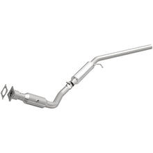 Load image into Gallery viewer, MagnaFlow Direct Fit Catalytic Converter 08 Chrysler Mini Van OEM