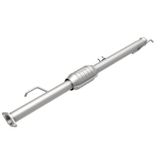 Load image into Gallery viewer, MagnaFlow Direct Fit Catalytic Converter 00-04 Tundra 3.4L Rear