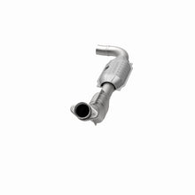Load image into Gallery viewer, MagnaFlow Direct Fit Catalytic Converter 99-00 Ford F-150 4.2L 2WD D/S