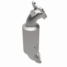 Load image into Gallery viewer, MagnaFlow Direct Fit Catalytic Converter 17-18 Chrysler Pacifica 3.6L