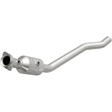 Load image into Gallery viewer, MagnaFlow Direct Fit Catalytic Converter 2011 Grand Cherokee 5.7L DS